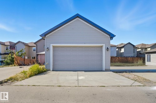 1565 33A Street, Edmonton, AB - Outdoor