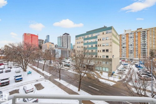 401 10504 99 Avenue, Edmonton, AB - Outdoor