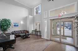 Building lobby with a high ceiling - 