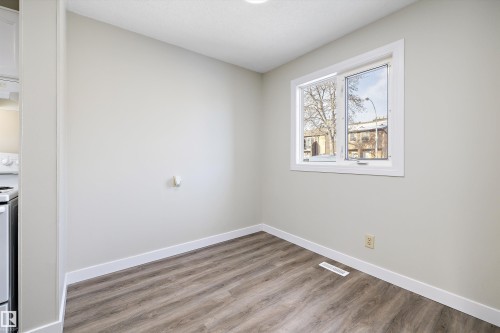 3127 139 Avenue, Edmonton, AB - Indoor Photo Showing Other Room
