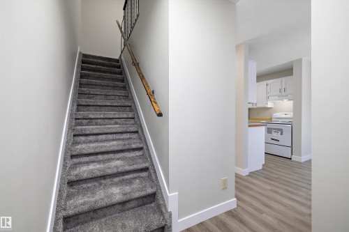 3127 139 Avenue, Edmonton, AB - Indoor Photo Showing Other Room