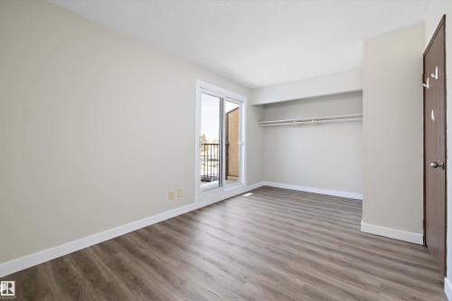3127 139 Avenue, Edmonton, AB - Indoor Photo Showing Other Room