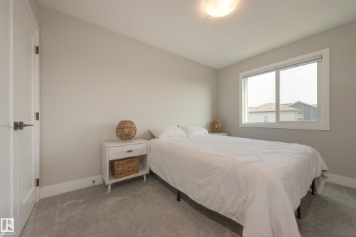 205 Caledonia Drive, Leduc, AB - Indoor Photo Showing Bedroom