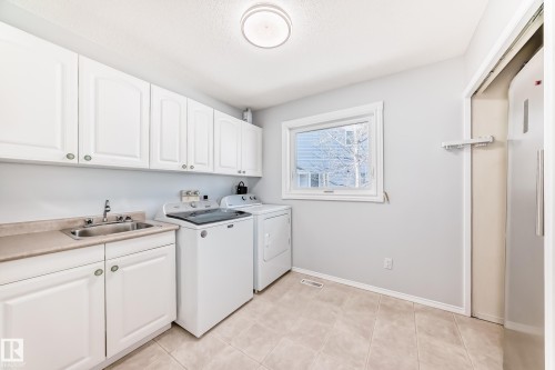 12924 157 Avenue, Edmonton, AB - Indoor Photo Showing Laundry Room