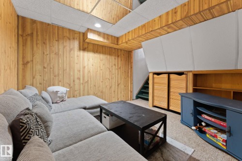 6063 35A Avenue, Edmonton, AB - Indoor