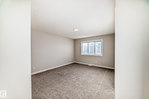 5025 Kinney Link Link, Edmonton, AB - Indoor Photo Showing Other Room