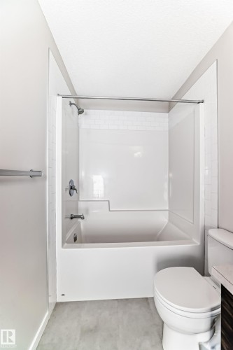 5025 Kinney Link Link, Edmonton, AB - Indoor Photo Showing Bathroom