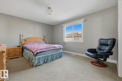 12244 167B Avenue, Edmonton, AB - Indoor Photo Showing Bedroom
