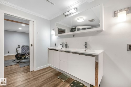 5924 152A Avenue, Edmonton, AB 