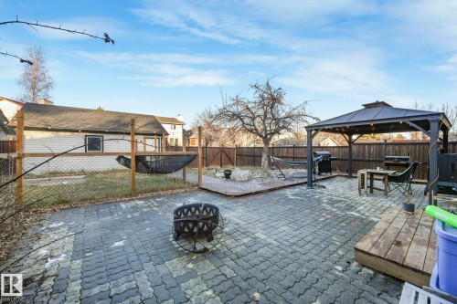 5924 152A Avenue, Edmonton, AB 