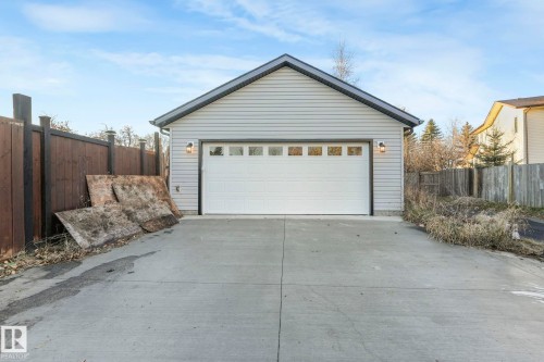 View of garage - 5924 152A Avenue, Edmonton, AB 