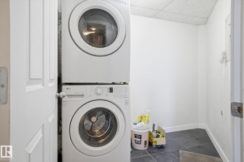 301 10106 105 Street, Edmonton, AB - Indoor Photo Showing Laundry Room