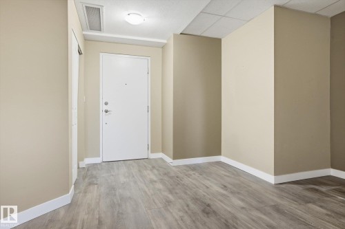 301 10106 105 Street, Edmonton, AB - Indoor Photo Showing Other Room