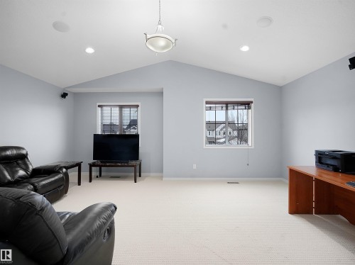 Bonus room featuring carpet, recessed lighting, and a desk - 6115 11 Avenue, Edmonton, AB - Indoor