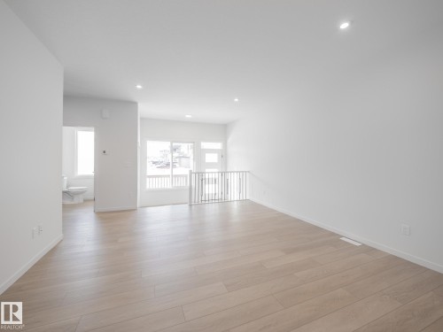 17311 6 Street, Edmonton, AB - Indoor Photo Showing Other Room