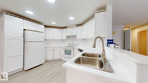 1415 49A Street, Edmonton, AB - Indoor Photo Showing Kitchen With Double Sink