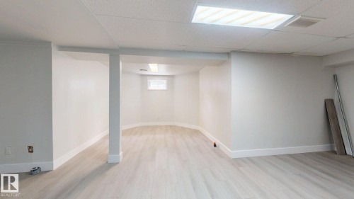 1415 49A Street, Edmonton, AB - Indoor Photo Showing Other Room