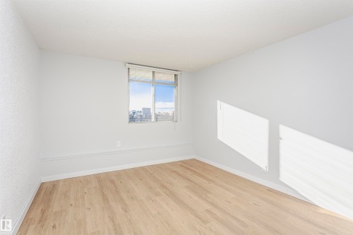 1004 11307 99 Avenue, Edmonton, AB - Indoor Photo Showing Other Room
