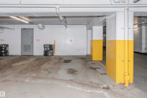 Nearby Elevators - 1004 11307 99 Avenue, Edmonton, AB - Indoor Photo Showing Garage