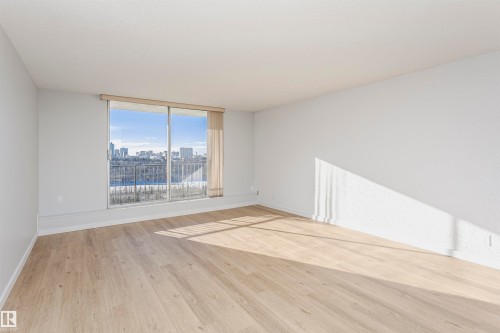 1004 11307 99 Avenue, Edmonton, AB - Indoor Photo Showing Other Room