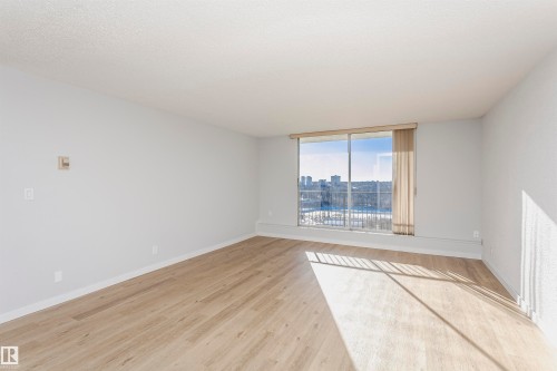 1004 11307 99 Avenue, Edmonton, AB - Indoor Photo Showing Other Room