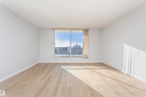 1004 11307 99 Avenue, Edmonton, AB - Indoor Photo Showing Other Room