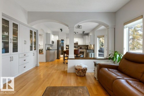 22 Otter Crescent, St. Albert, AB - Indoor Photo Showing Living Room