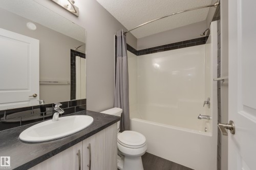 232 Southfork Drive, Leduc, AB - Indoor Photo Showing Bathroom