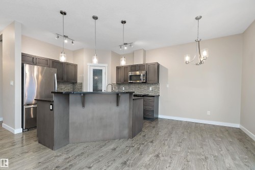 3403 Graybriar Green, Stony Plain, AB - Indoor Photo Showing Kitchen With Stainless Steel Kitchen With Upgraded Kitchen