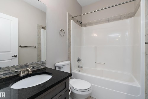 3403 Graybriar Green, Stony Plain, AB - Indoor Photo Showing Bathroom
