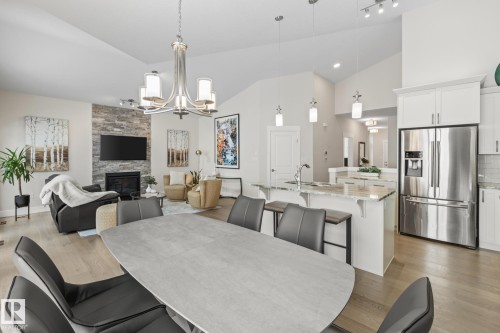 18 8 Lynx Close, St. Albert, AB - Indoor