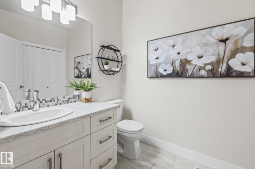 18 8 Lynx Close, St. Albert, AB - Indoor Photo Showing Bathroom