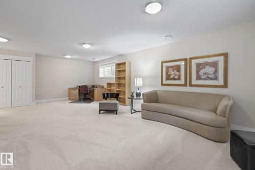 18 8 Lynx Close, St. Albert, AB - Indoor