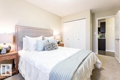 A303 6124 Stanton Drive, Edmonton, AB - Indoor Photo Showing Bedroom