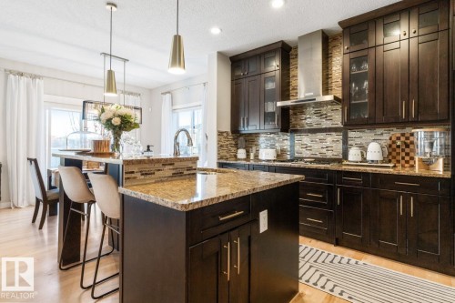 3693 Claxton Place, Edmonton, AB - Indoor Photo Showing Kitchen With Upgraded Kitchen