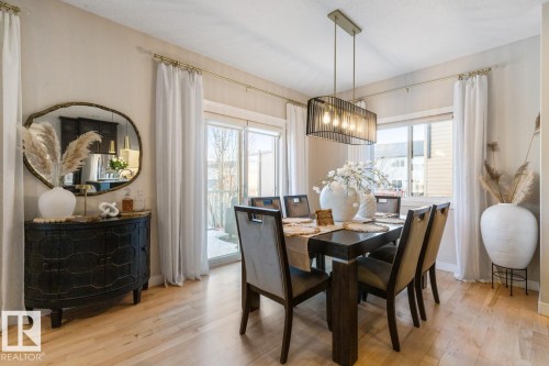 3693 Claxton Place, Edmonton, AB - Indoor Photo Showing Dining Room
