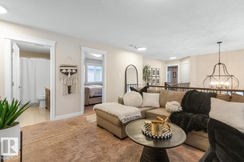 3693 Claxton Place, Edmonton, AB - Indoor Photo Showing Living Room