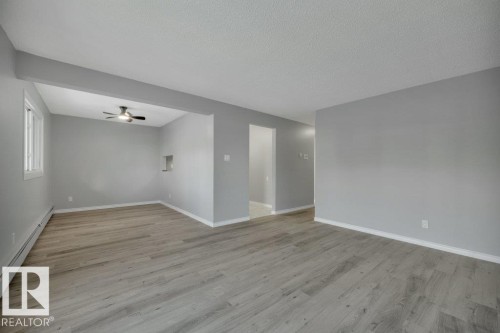 3 7404 38 Avenue, Edmonton, AB - Indoor Photo Showing Other Room