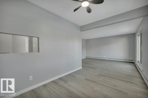 3 7404 38 Avenue, Edmonton, AB - Indoor Photo Showing Other Room