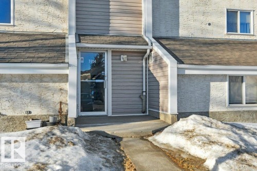3 7404 38 Avenue, Edmonton, AB - Outdoor