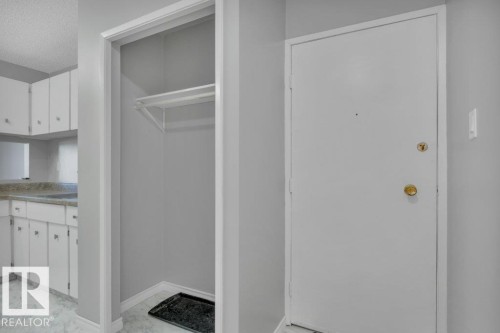 3 7404 38 Avenue, Edmonton, AB - Indoor Photo Showing Other Room