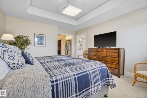 3687 Westcliff Way, Edmonton, AB - Indoor Photo Showing Bedroom