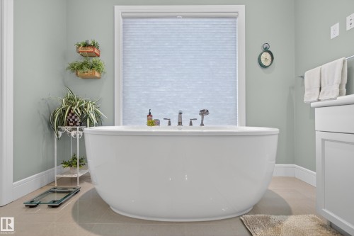 3687 Westcliff Way, Edmonton, AB - Indoor Photo Showing Other Room