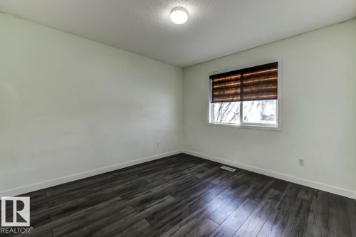 16 4020 21 Street, Edmonton, AB - Indoor Photo Showing Other Room