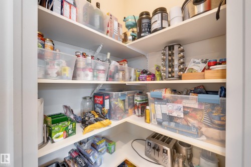 2532 Bell Court, Edmonton, AB - Indoor With Storage