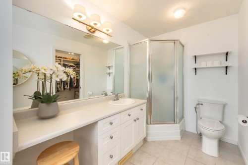 2532 Bell Court, Edmonton, AB - Indoor Photo Showing Bathroom