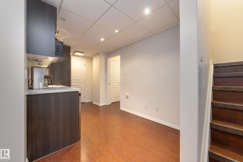 2532 Bell Court, Edmonton, AB - Indoor Photo Showing Other Room