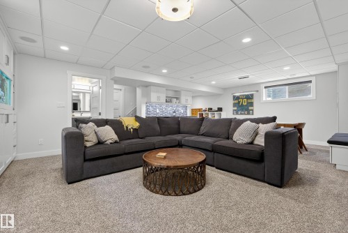 11709 13A Avenue, Edmonton, AB - Indoor