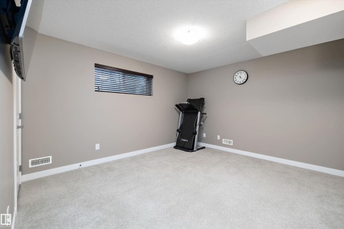 1074 Watt Promenade, Edmonton, AB - Indoor