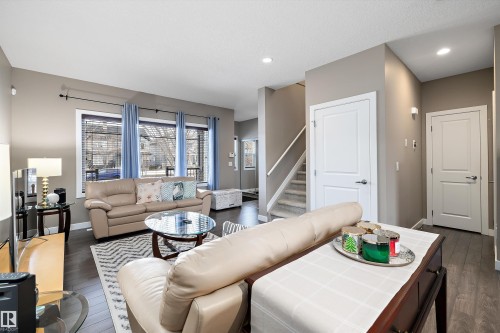 1074 Watt Promenade, Edmonton, AB - Indoor Photo Showing Living Room